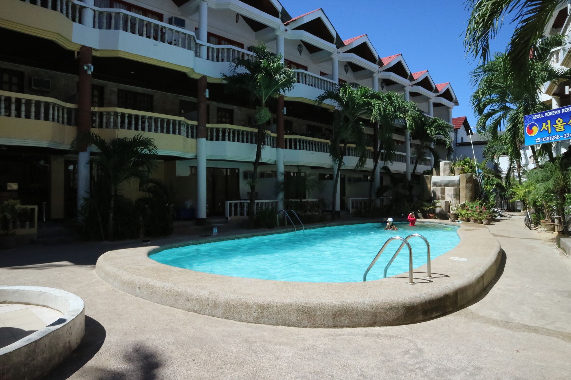 Boracay Peninsula Resort Balabag  Exterior photo